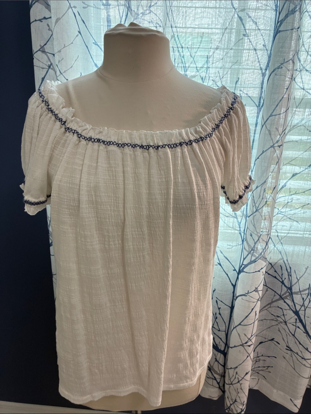 Max Studio Off-Shoulder White Peasant Top with Navy Trim
